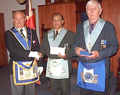 (l to r) WBro Andrew Ward, MWBro Carson Jackson & MWBro Gordon Conrad